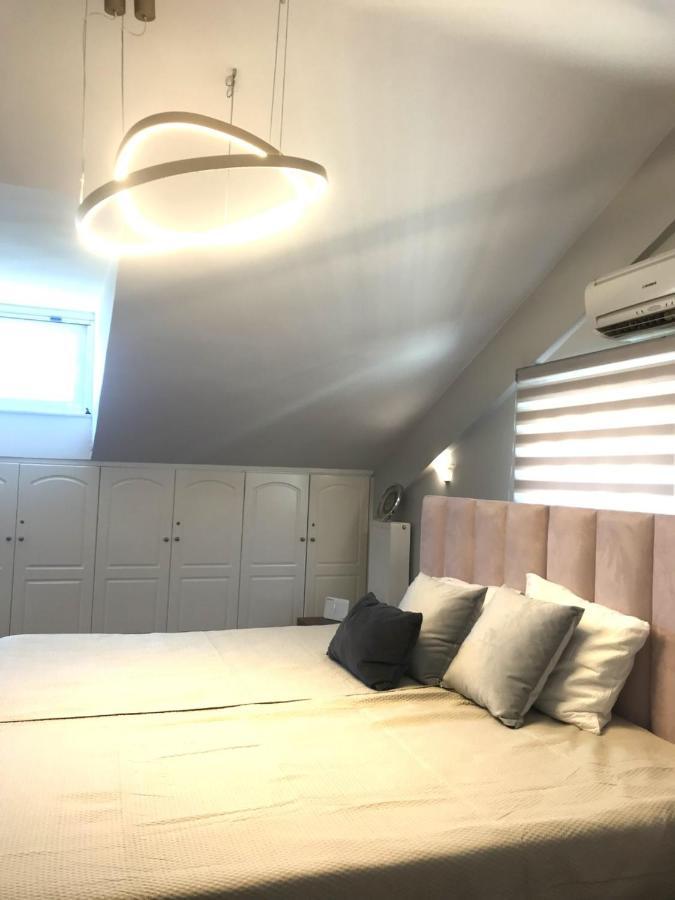 Beautiful Maisonette With A View To The Mountains And The Sea Agia Marina  Zewnętrze zdjęcie