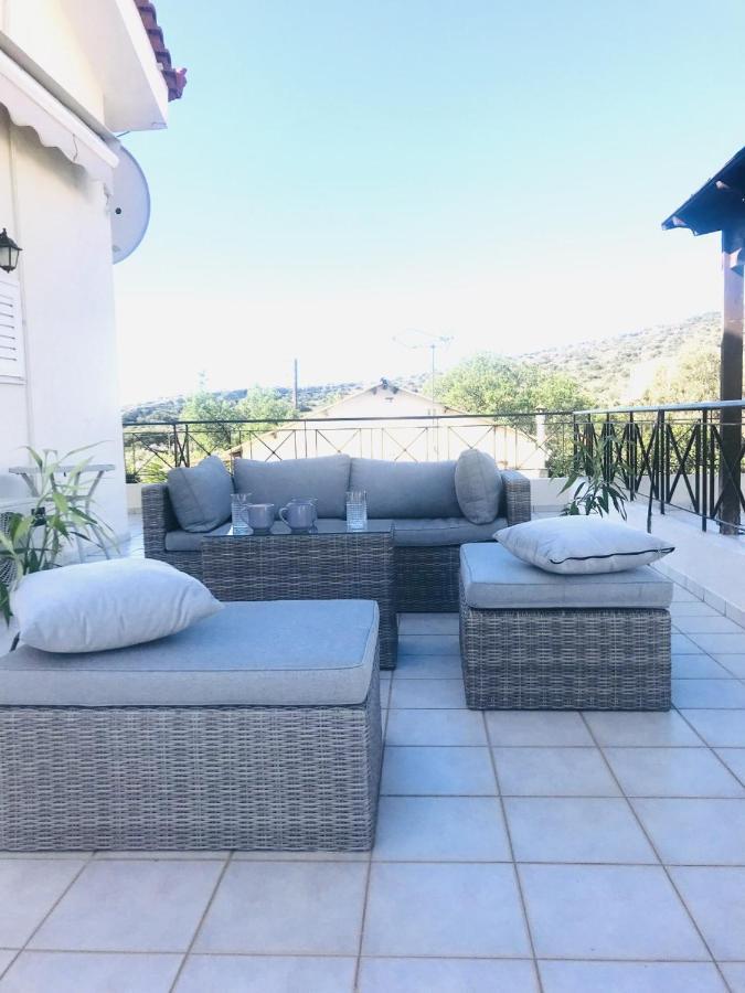 Beautiful Maisonette With A View To The Mountains And The Sea Agia Marina  Zewnętrze zdjęcie